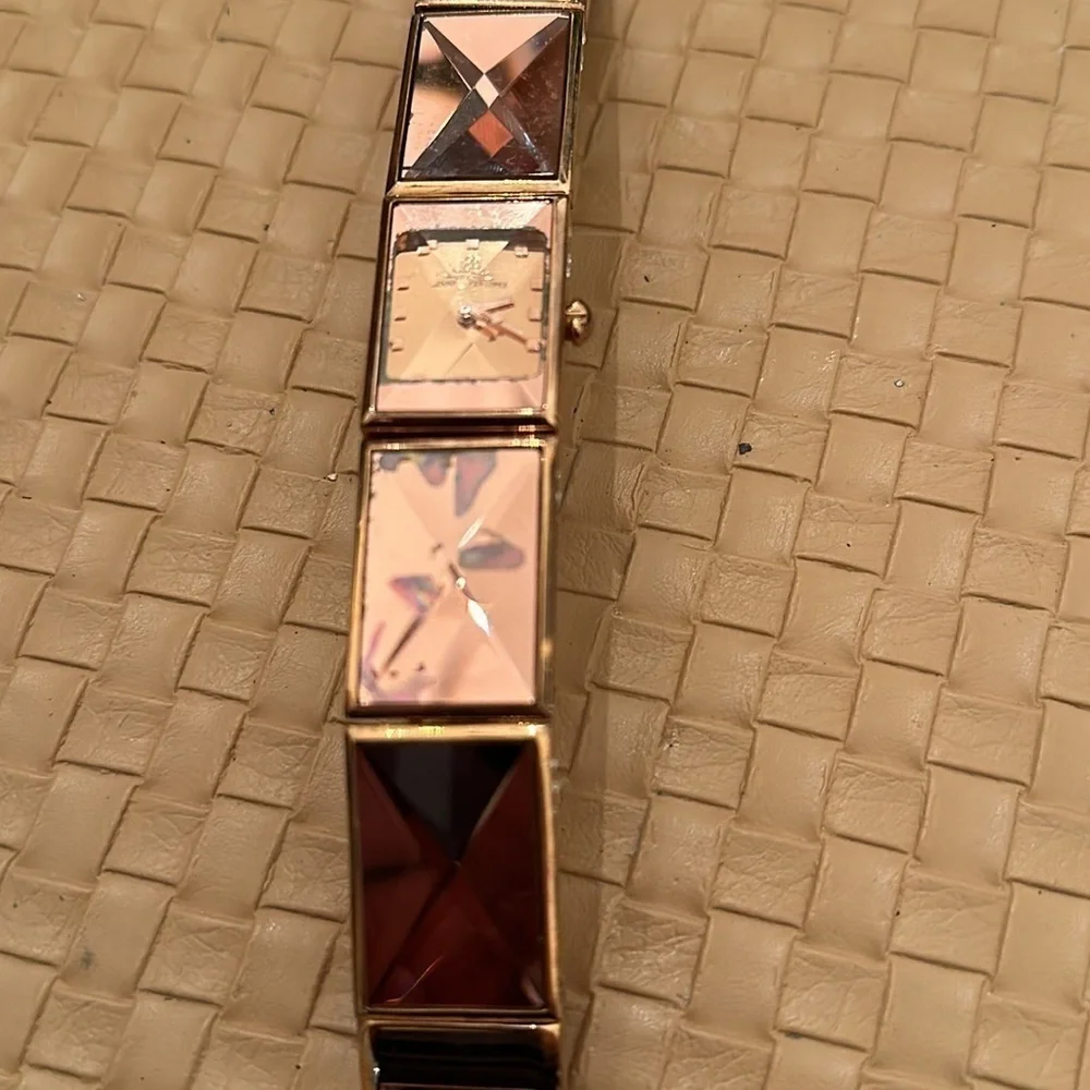 Jennifer Lopez unique watch